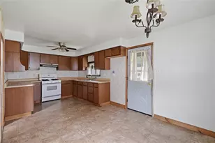 1331 5th Ave, Ford City Boro, PA 16226 - Photo 8