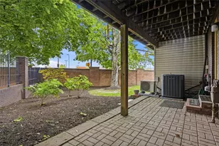 100 Denniston St, Pittsburgh, PA 15206 - Photo 42