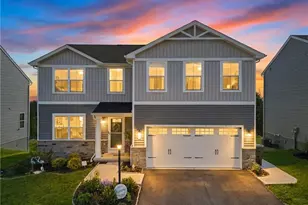 417 Coventry Ct, Lancaster Township, PA 16037 - Photo 2