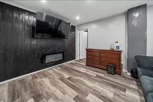 4430 Bowes Ave, West Mifflin, PA 15122 - Photo 4