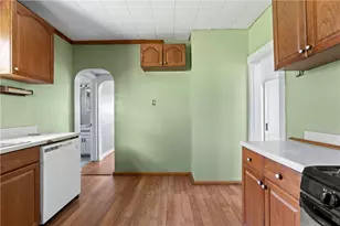 384 F St, Pittsburgh, PA 15209 - Photo 12