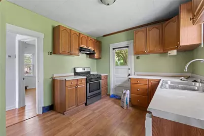 384 F St, Pittsburgh, PA 15209 - Photo 10