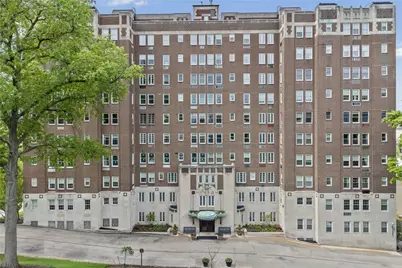 5023 Frew Street #9C, Pittsburgh, PA 15213 - Photo 2