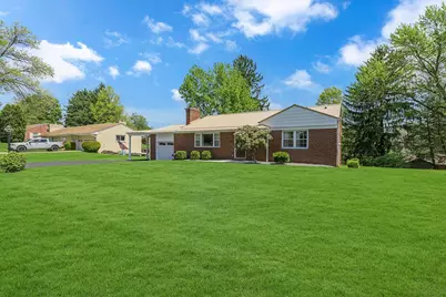 110 Pinkerton Dr, Brighton Township, PA 15009 - Photo 4