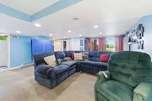 238 Center Grange Rd, Center Township, PA 15001 - Photo 20