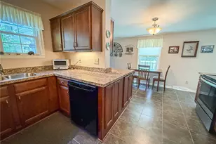 306 Beechwood Blvd, Center Township, PA 16001 - Photo 14