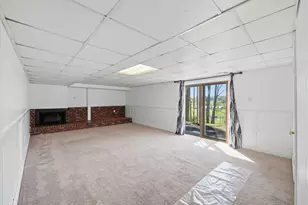 105 Louise St, Center Township, PA 15061 - Photo 14
