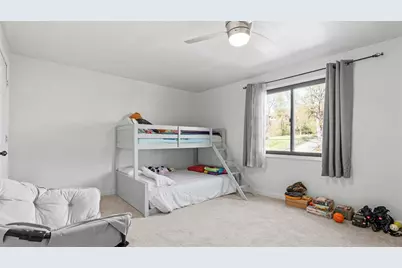 4300 Bristol St, Pittsburgh, PA 15207 - Photo 30