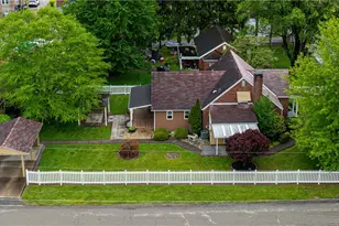 126 Allison Ave, Houston, PA 15342 - Photo 1