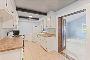 126 Allison Ave, Houston, PA 15342 - Photo 14