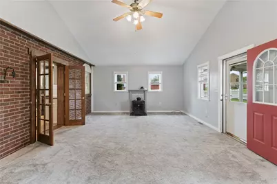 126 Allison Ave, Houston, PA 15342 - Photo 32
