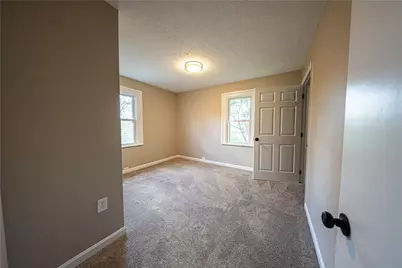 862 Connolly Ave, South Park, PA 15236 - Photo 16