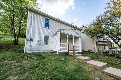 862 Connolly Ave, South Park, PA 15236 - Photo 2