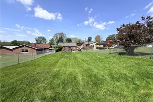 490 N Gallatin Ave Ext, North Union Township, PA 15401 - Photo 12