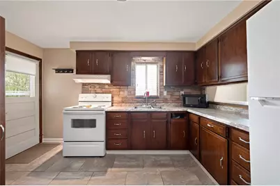 2724 Gould Drive, South Park, PA 15129 - Photo 8