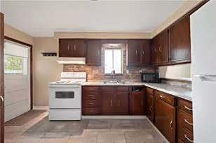 2724 Gould Dr, South Park, PA 15129 - Photo 8