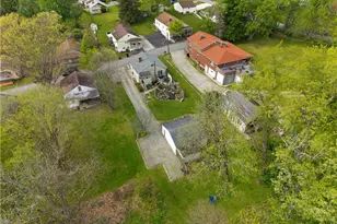2724 Gould Dr, South Park, PA 15129 - Photo 32