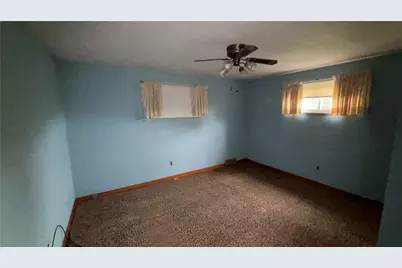 114 Spruce Dr, Pittsburgh, PA 15116 - Photo 18