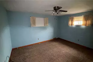 114 Spruce Dr, Pittsburgh, PA 15116 - Photo 18