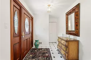 6411 Bartlett St, Pittsburgh, PA 15217 - Photo 4