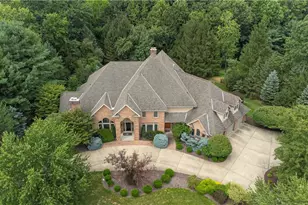 2133 Le Gran Dr, Hampton, PA 15044 - Photo 2