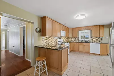 111 Maryland Avenue, Vandergrift, PA 15690 - Photo 6