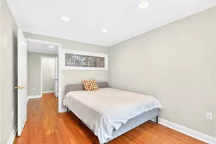 6678 Woodwell St, Pittsburgh, PA 15217 - Photo 8