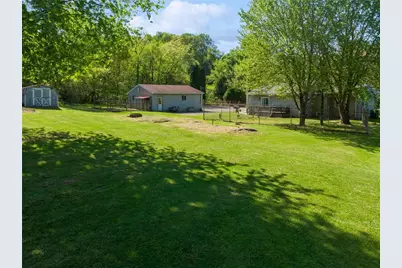 235 McDivitt Dr, Bell Township, PA 15681 - Photo 34