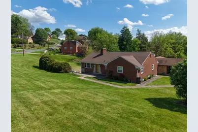 504 Rolling Green Dr, Bethel Park, PA 15102 - Photo 2