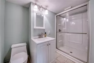 504 Rolling Green Dr, Bethel Park, PA 15102 - Photo 28