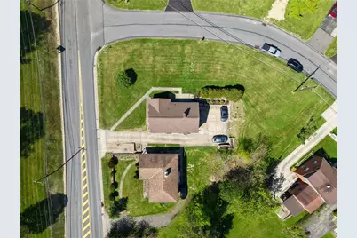504 Rolling Green Dr, Bethel Park, PA 15102 - Photo 36