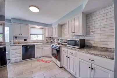504 Rolling Green Dr, Bethel Park, PA 15102 - Photo 14
