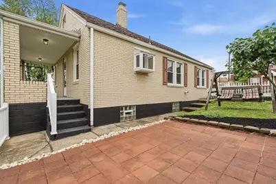 636 Corbin St, West Mifflin, PA 15122 - Photo 2