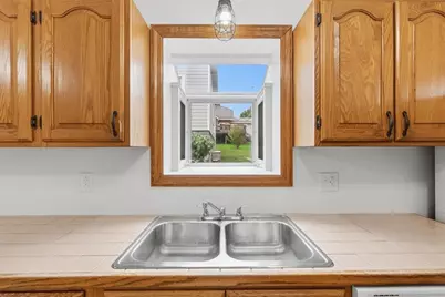 636 Corbin St, West Mifflin, PA 15122 - Photo 10