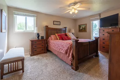 207 Manor Ct, Bethel Park, PA 15241 - Photo 22