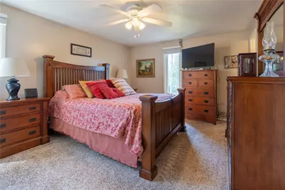 207 Manor Ct, Bethel Park, PA 15241 - Photo 20