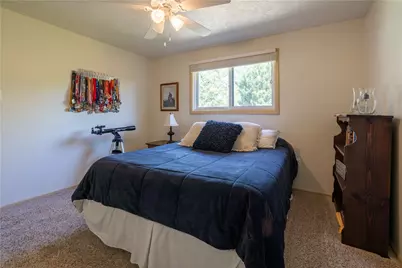 207 Manor Ct, Bethel Park, PA 15241 - Photo 24