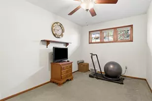 157 Broadbent Rd, Ohio Township, PA 15143 - Photo 16