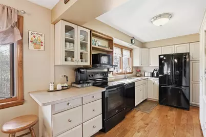 157 Broadbent Rd, Ohio Township, PA 15143 - Photo 10