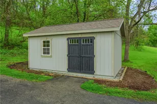 29 Hughey Ln, Robinson Twp, PA 15057 - Photo 36