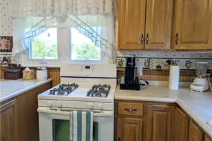 706 Parker Ave, Scottdale, PA 15683 - Photo 12