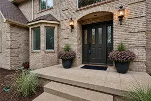1005 Fairway Oaks Dr, Hempfield Township, PA 15644 - Photo 4
