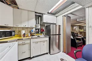 8008 Mark Dr, Verona, PA 15147 - Photo 20