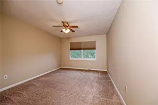 1342 Quail Run Cir, Bethel Park, PA 15102 - Photo 20