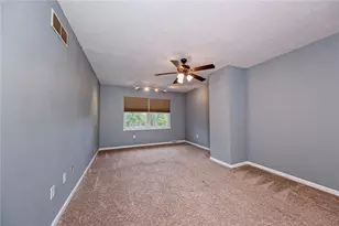 1342 Quail Run Cir, Bethel Park, PA 15102 - Photo 18