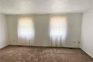1003 Countryside Dr, Robinson Twp, PA 15136 - Photo 16