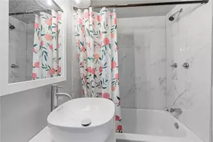 1019 Sherwood Rd, Pittsburgh, PA 15221 - Photo 24