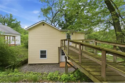 1019 Sherwood Rd, Pittsburgh, PA 15221 - Photo 32