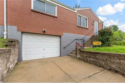 3905 Middleboro Rd, Pittsburgh, PA 15234 - Photo 2