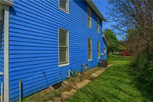 517 Lyndal St, New Castle, PA 16101 - Photo 2